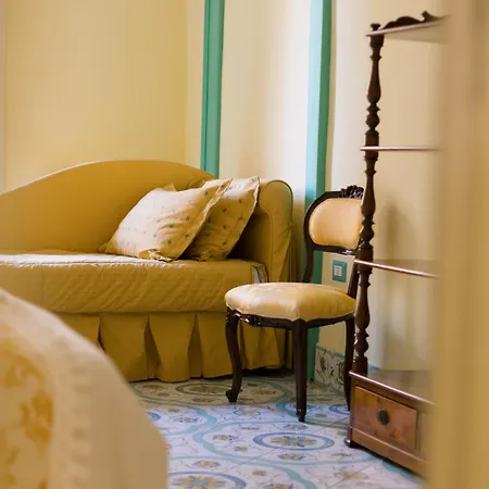Residenze Storiche Vestuti * Eboli